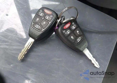 2005 Chrysler Town & Country Touring z USA, uszkodzony, nr VIN 2C4GP54L95R349487